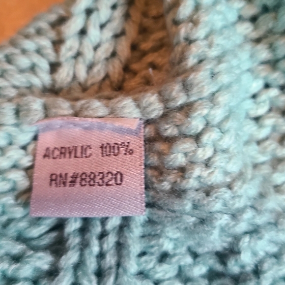 C.C infinity scarf color Mint - Picture 6 of 8